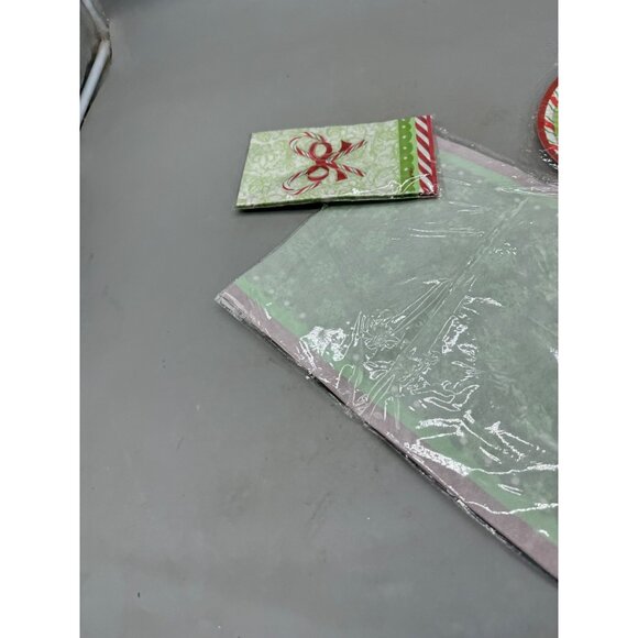 Holiday Plates & Napkins place mat Set of 4 each With Candy Cane Design READ - Picture 7 of 7